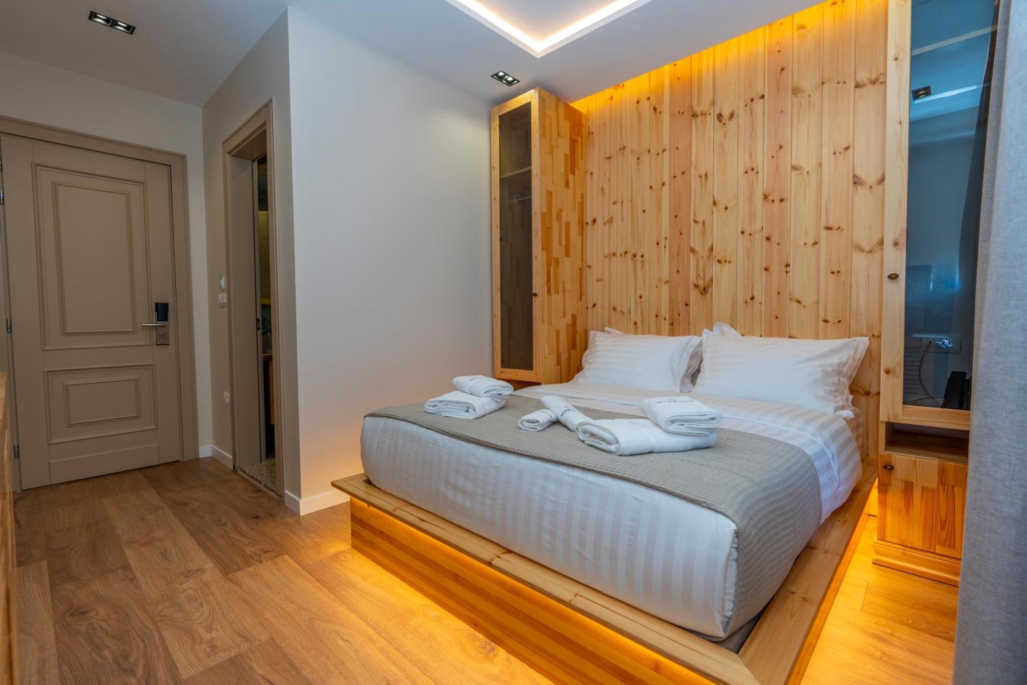 Hotel Jezerca Теті Екстер'єр фото