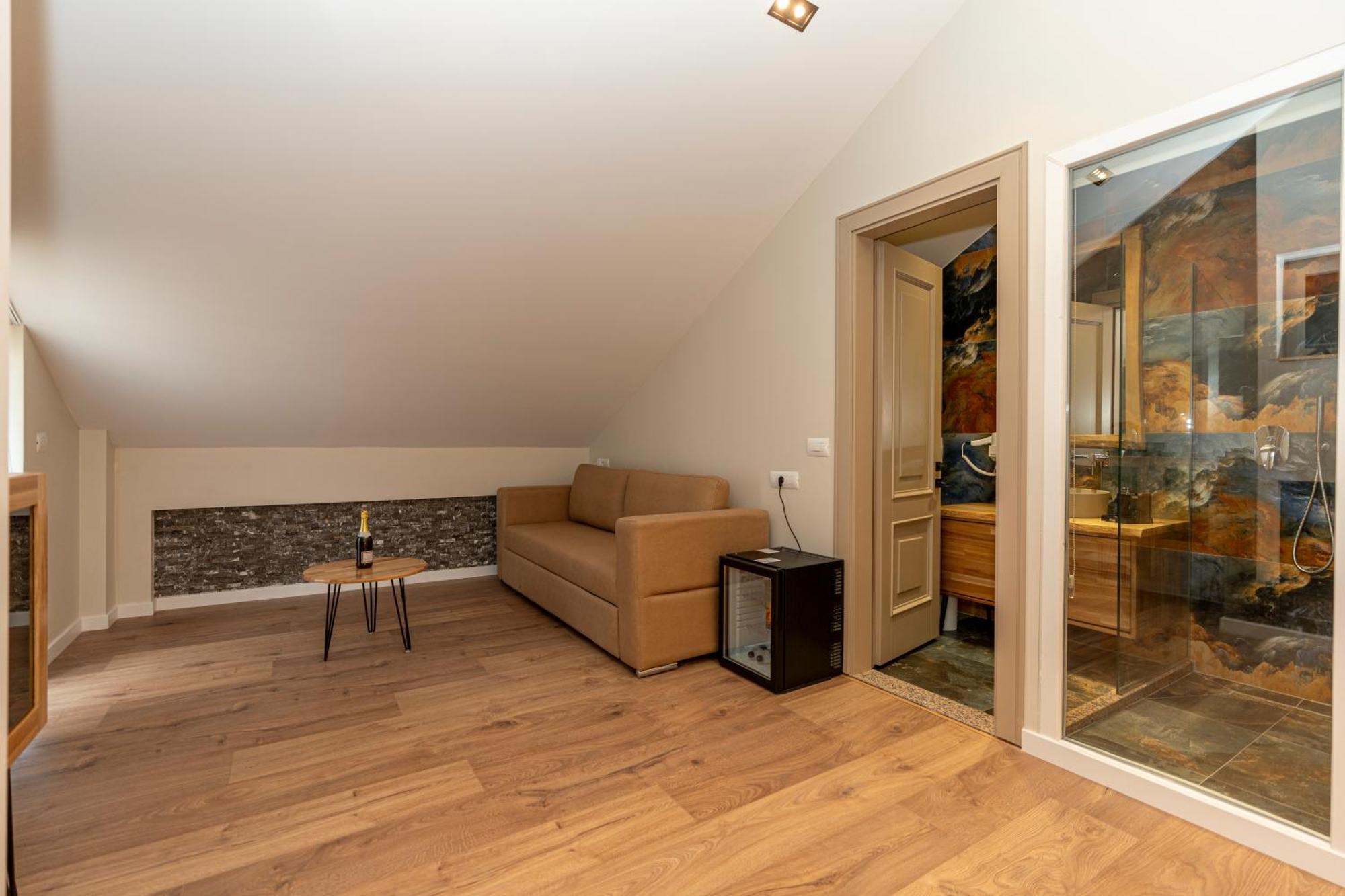 Hotel Jezerca Теті Екстер'єр фото