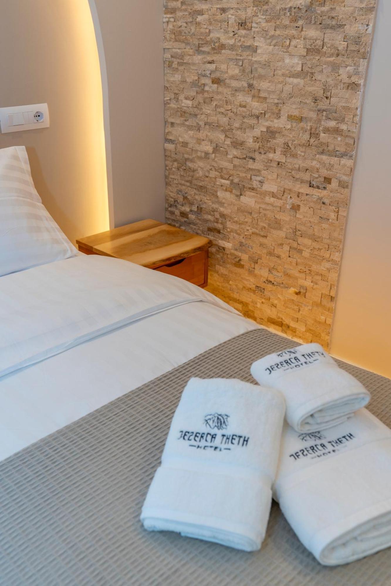 Hotel Jezerca Теті Екстер'єр фото