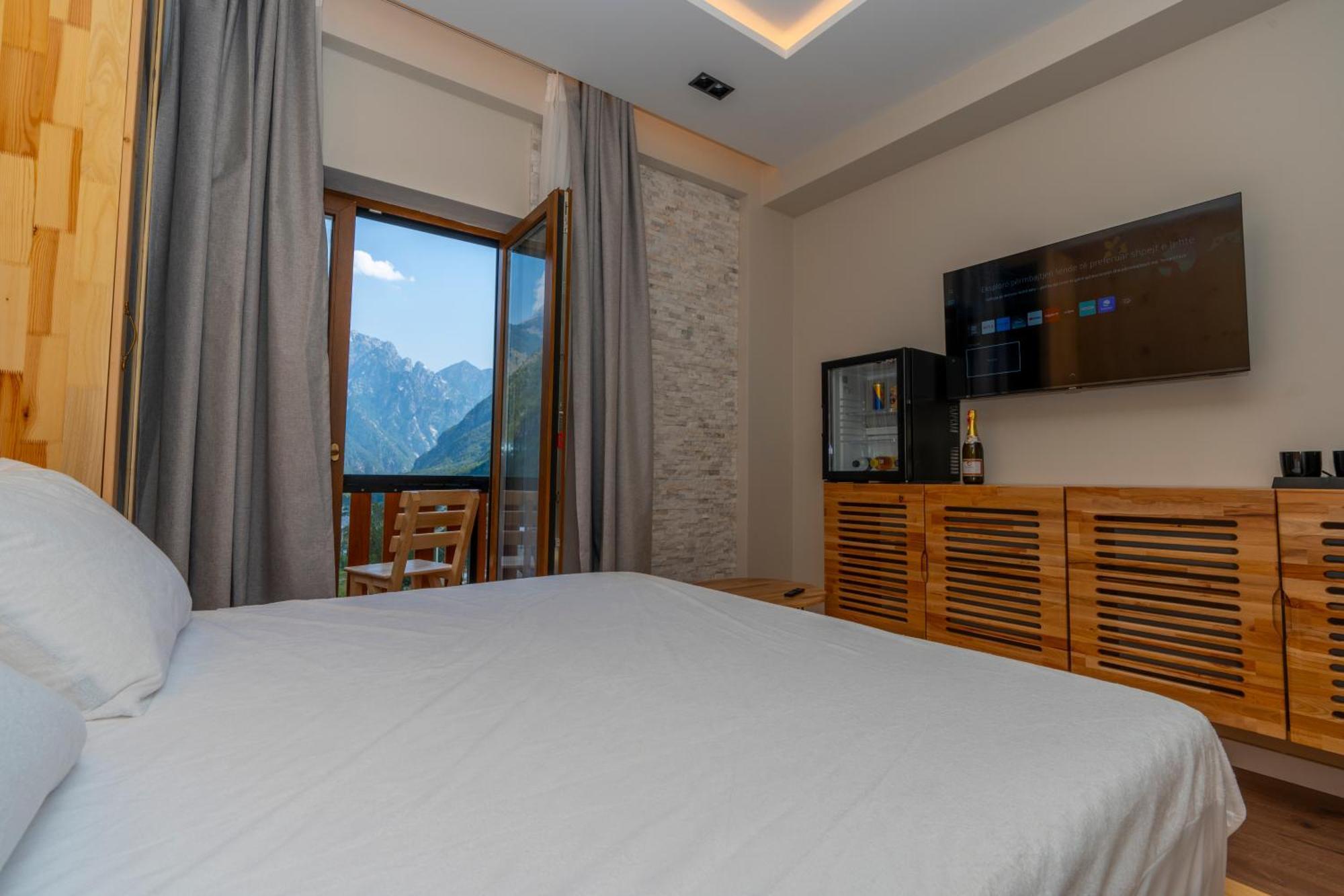Hotel Jezerca Теті Екстер'єр фото