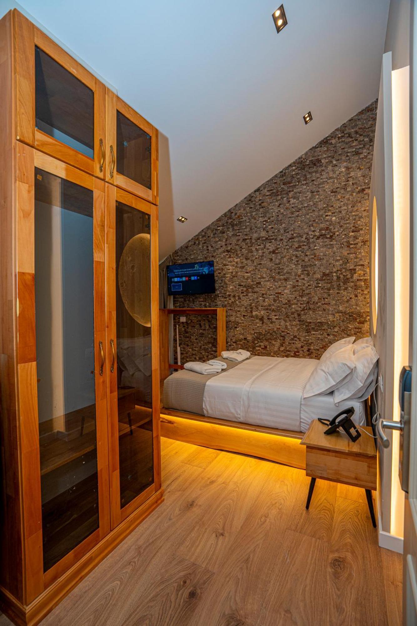 Hotel Jezerca Теті Екстер'єр фото